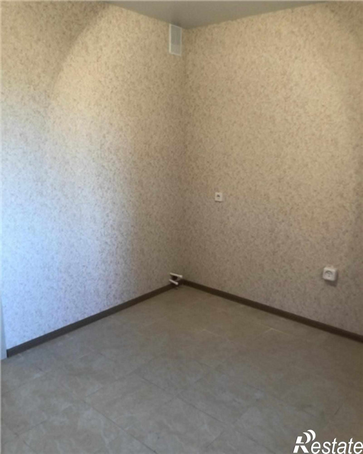 2-комн квартира половинко улица, 1005