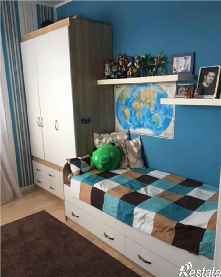3-комн квартира Комарова улица, 101