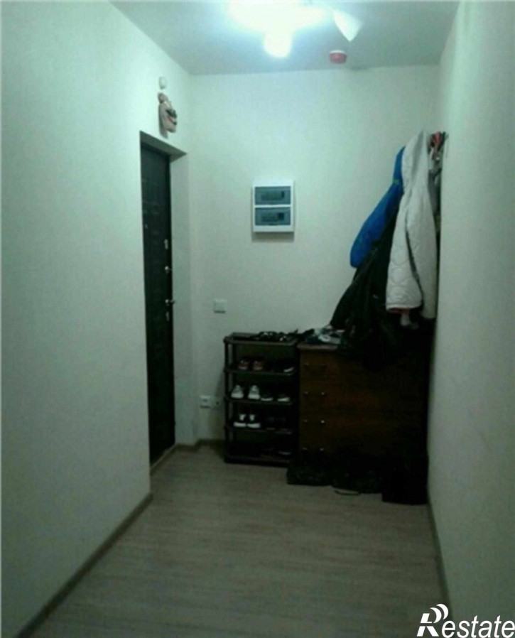 2-комн квартира половинко улица, 1010