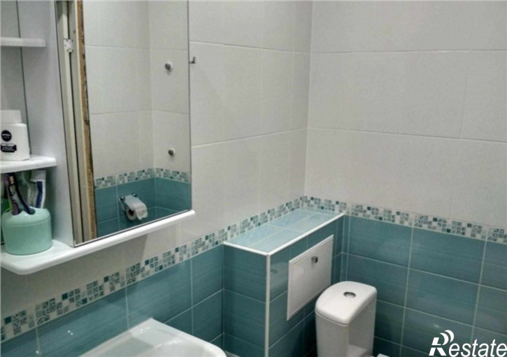 2-комн квартира Комарова улица, 132