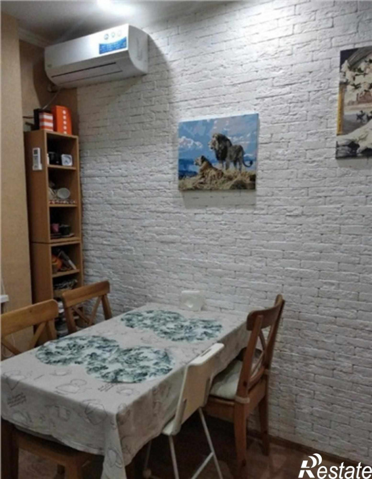 2-комн квартира ул.Воровског улица, 123