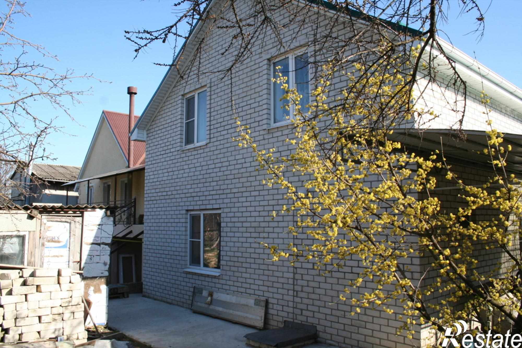Купить дачу, дом, коттедж за 3 950 000 рублей на Химик-3 ул., 179