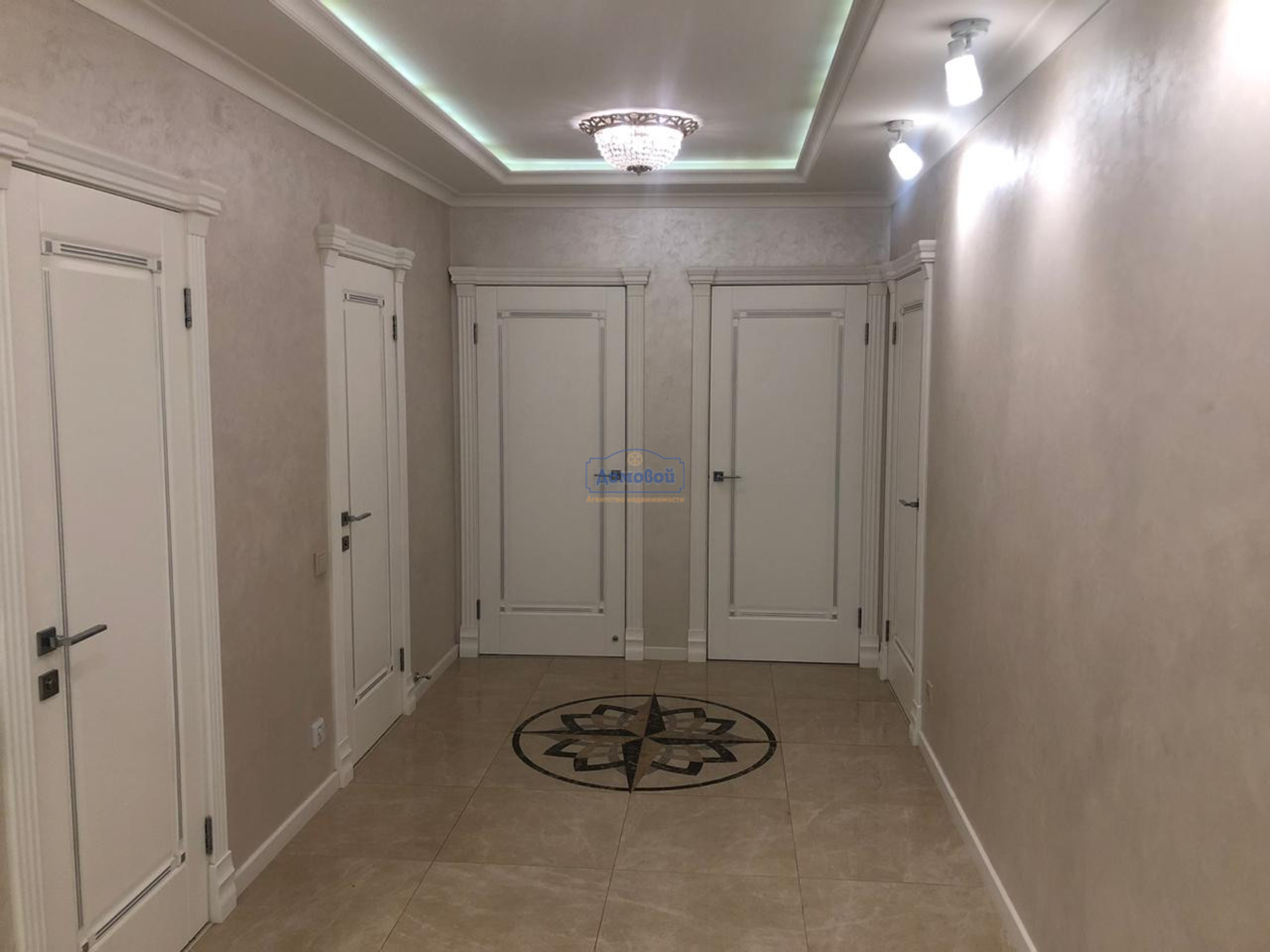 Купить квартиру за 15 600 000 рублей на Чичерина, 18к1