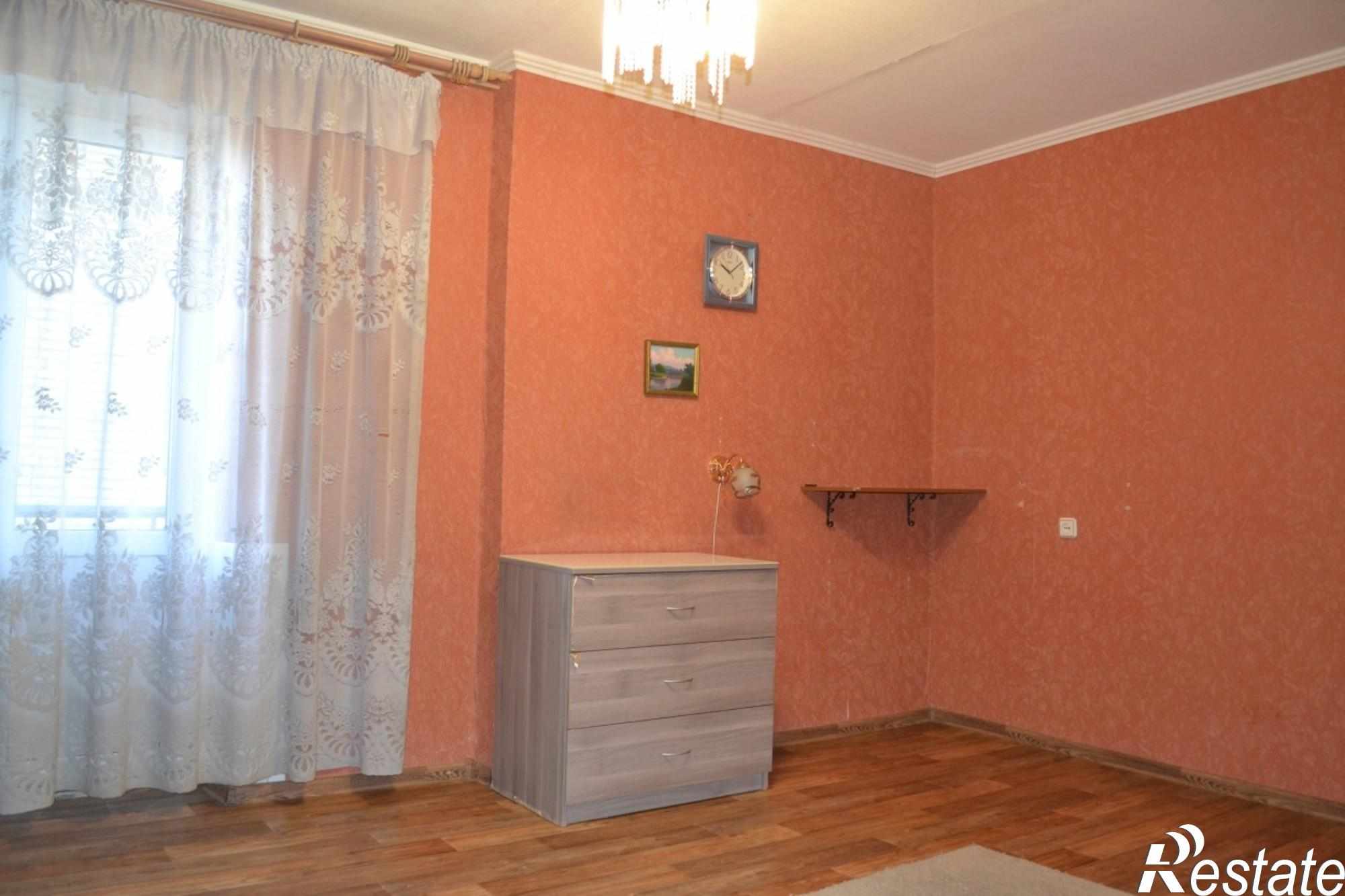 Купить квартиру за 2 500 000 рублей на Вятская улица