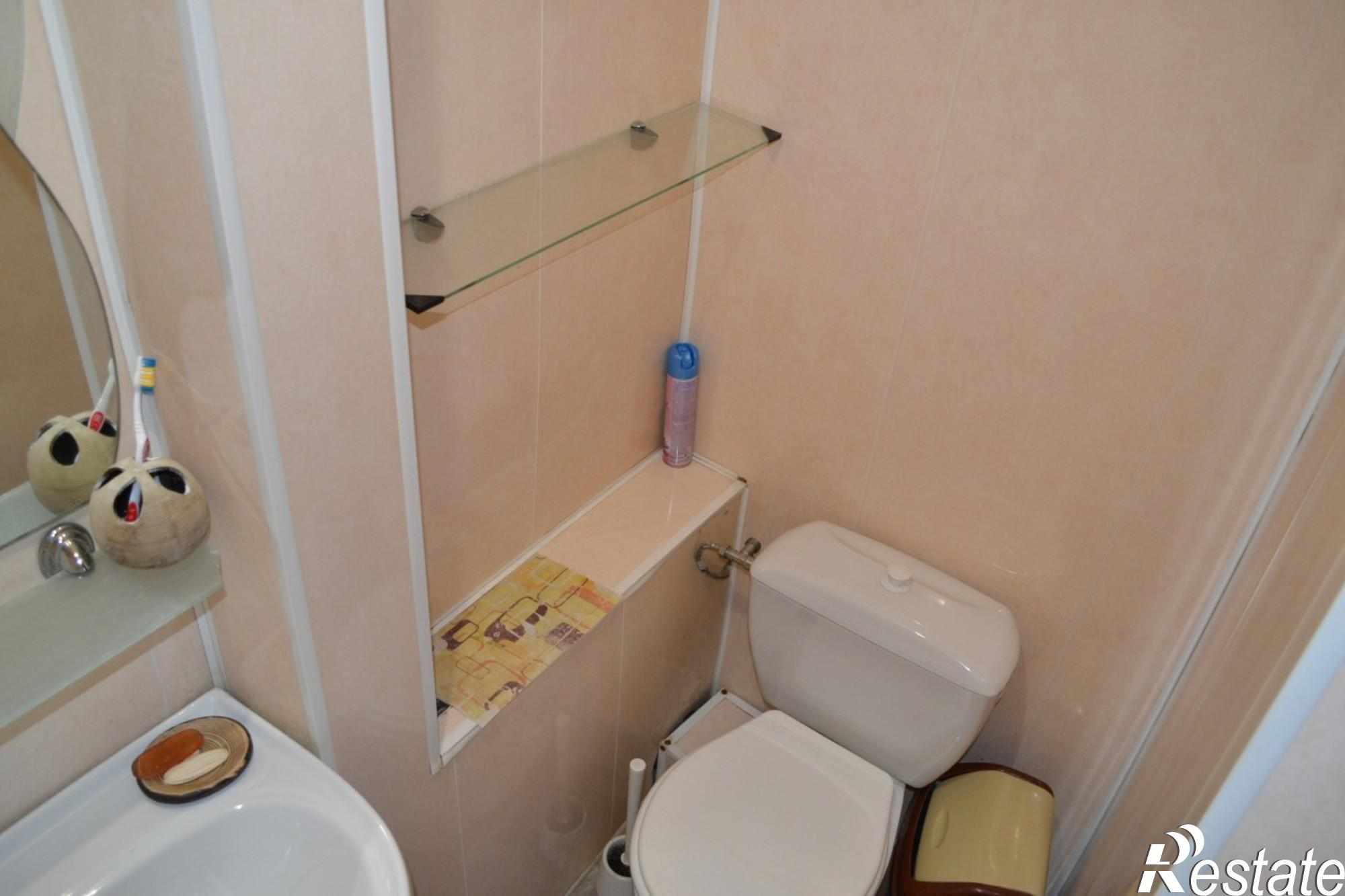Купить квартиру за 2 500 000 рублей на Вятская улица