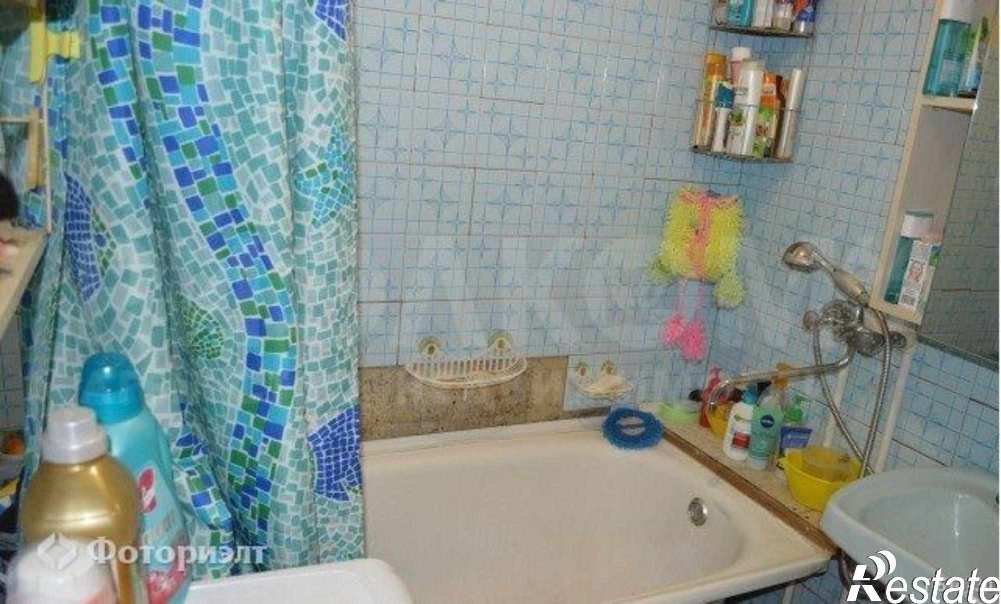 Купить квартиру за 1 000 000 рублей на Братьев Захаровых ул, 6