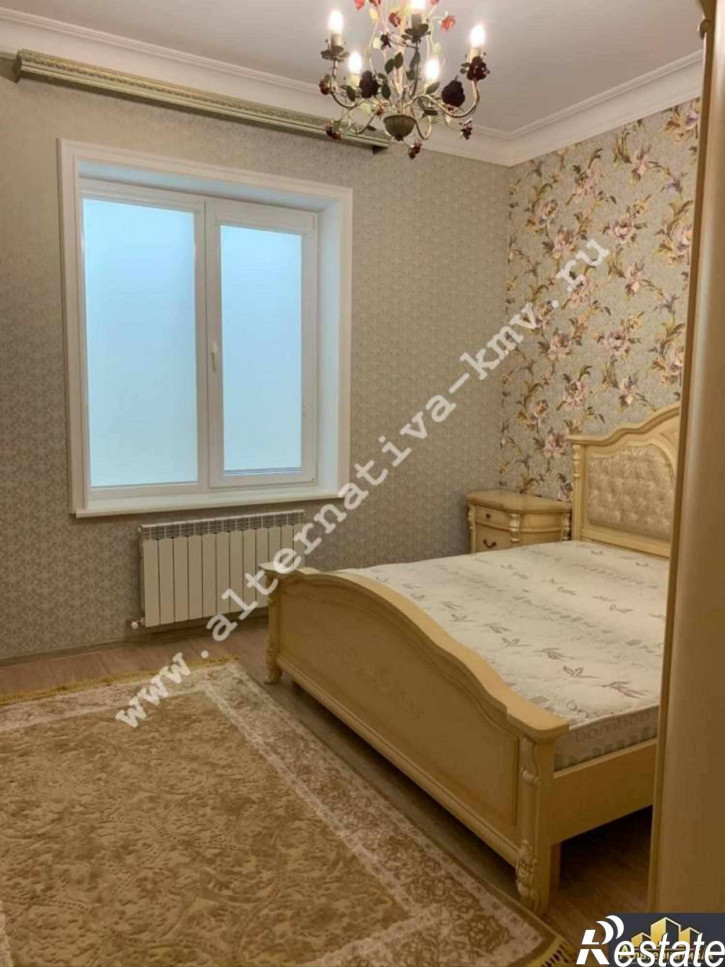 3-комн квартира Чкалова ул.
