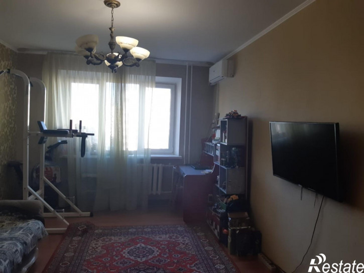 3-комн квартира улица Думенко, 11Д
