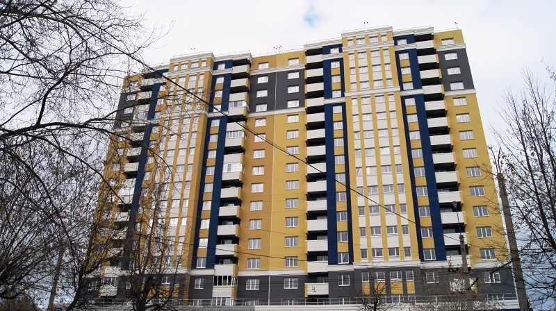 на ул. Ермака,10