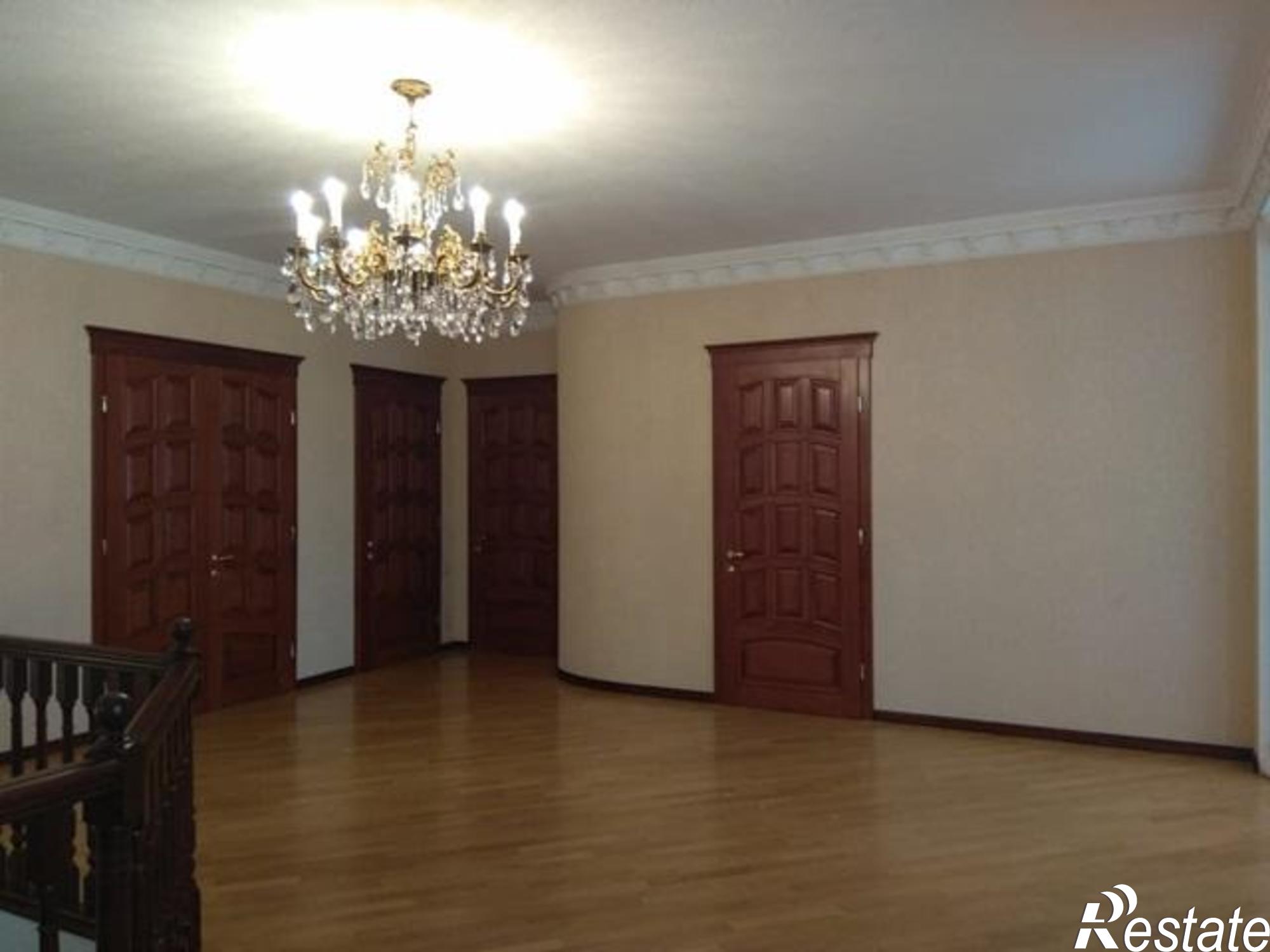 Купить дачу, дом, коттедж за 36 000 000 рублей на улица Центр
