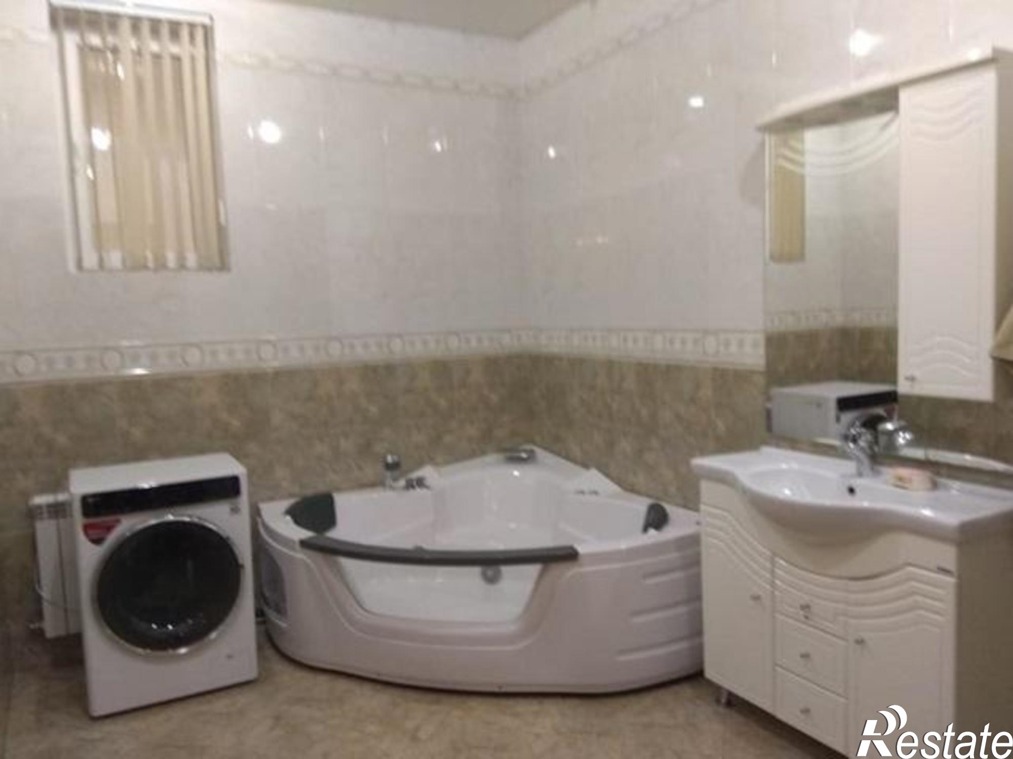 Купить дачу, дом, коттедж за 36 000 000 рублей на улица Центр