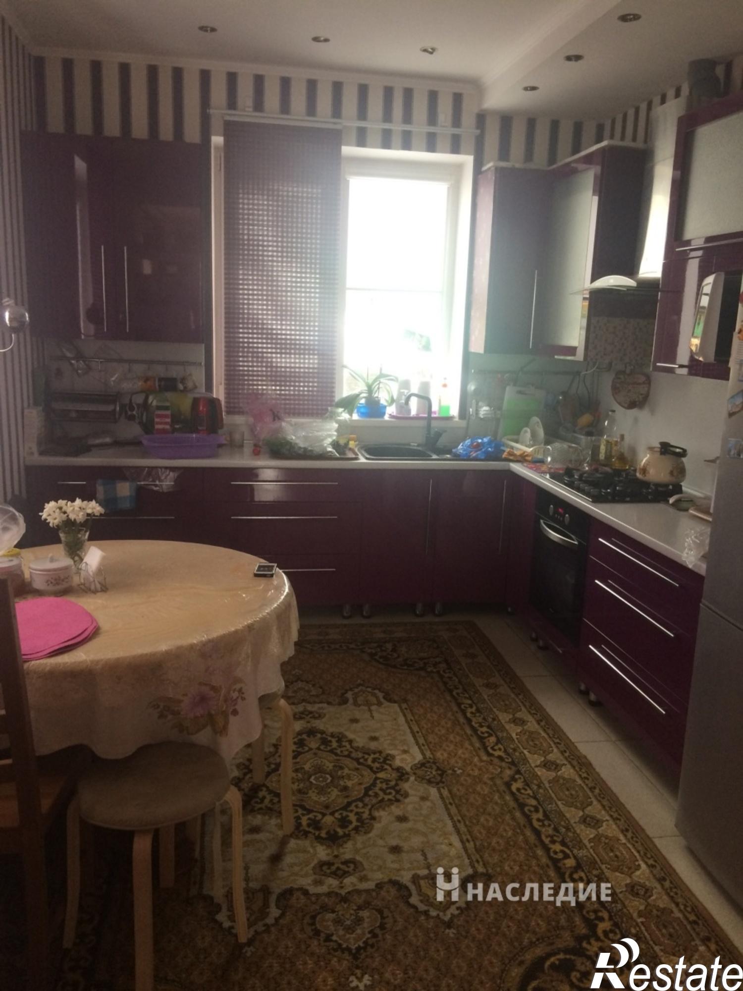 Купить дачу, дом, коттедж за 10 000 000 рублей на Декоративная ул