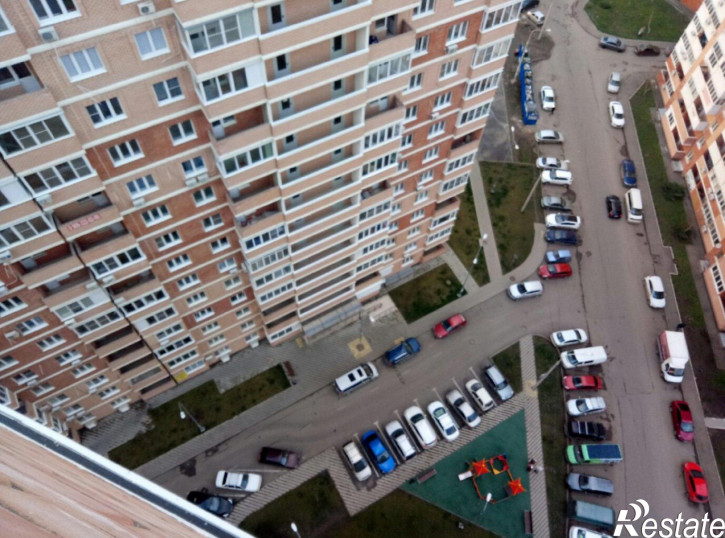 2-комн квартира Кореновская 57