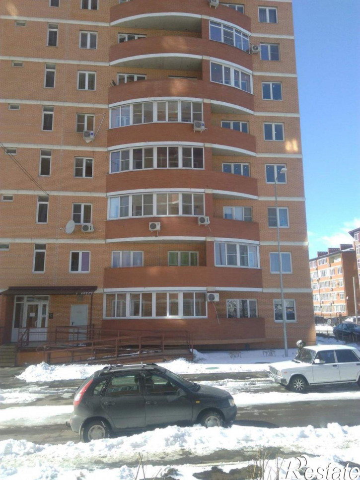 1-комн квартира Домбайская 6