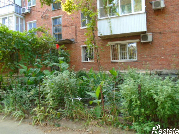 2-комн квартира Карасунская 4