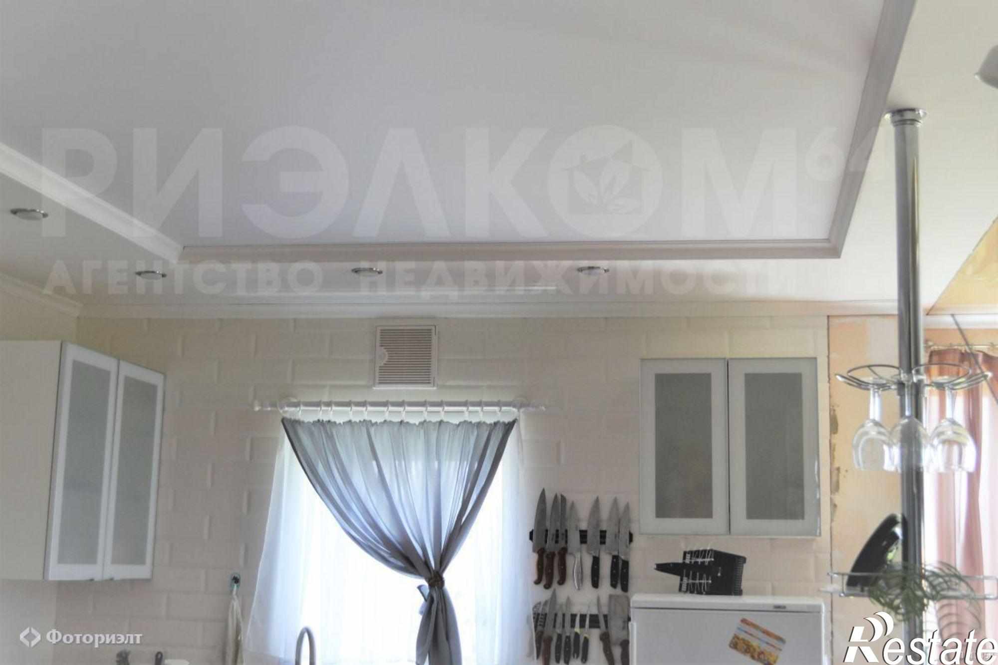 Купить дачу, дом, коттедж за 4 300 000 рублей на Молодежная ул, 40