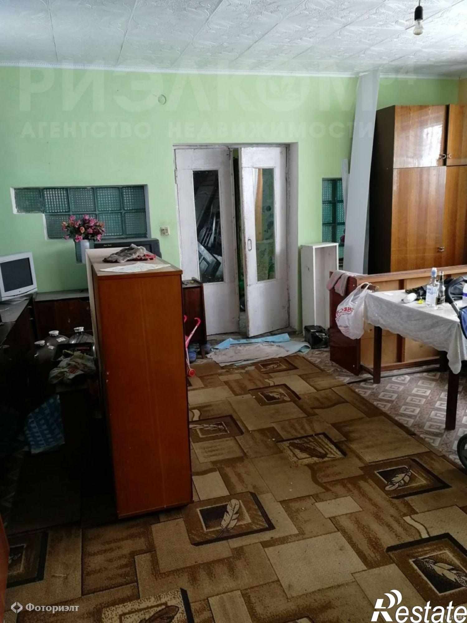 Купить дачу, дом, коттедж за 3 100 000 рублей на Центральная ул