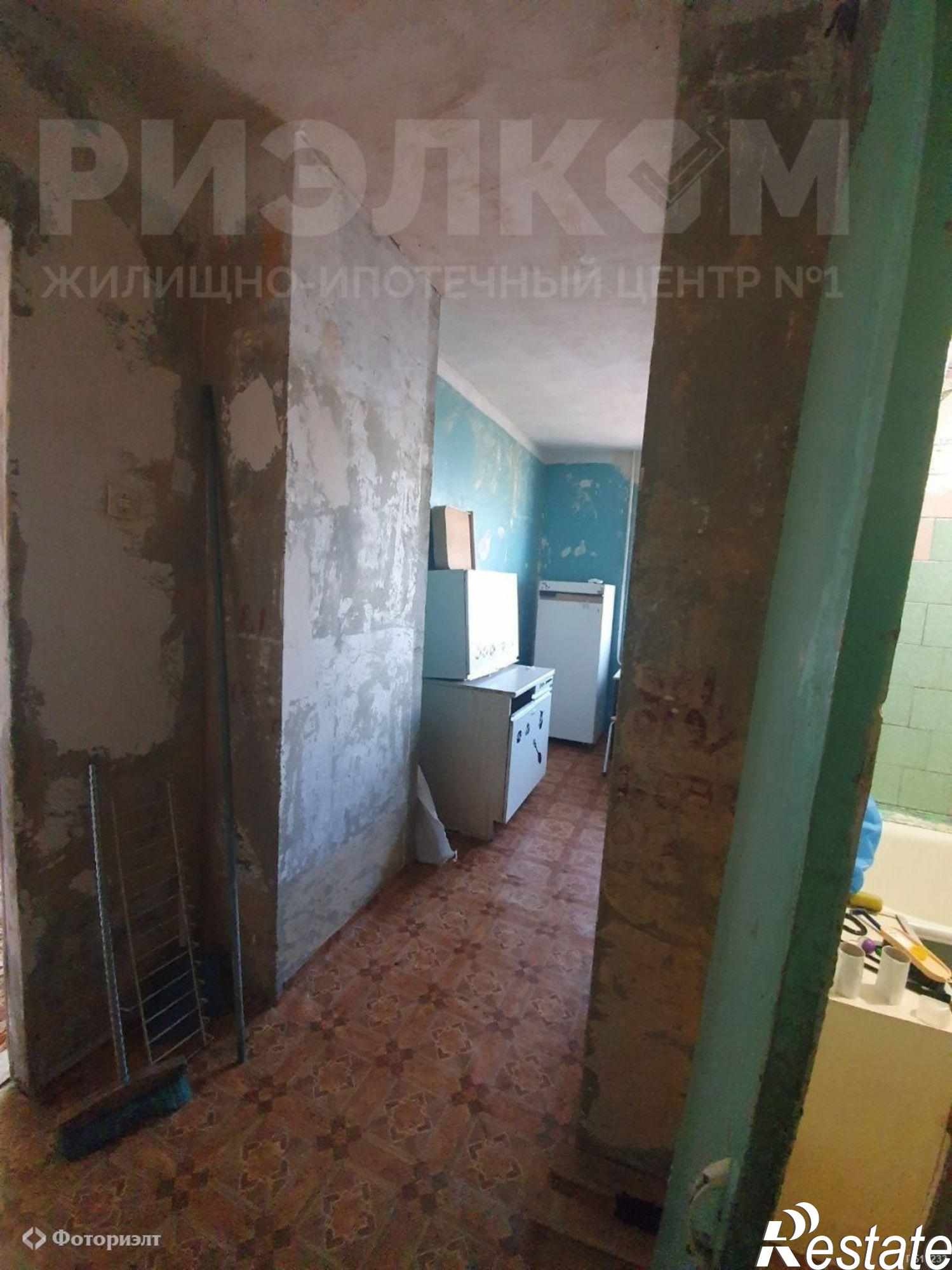 Купить квартиру за 1 050 000 рублей на Братьев Захаровых ул, 12