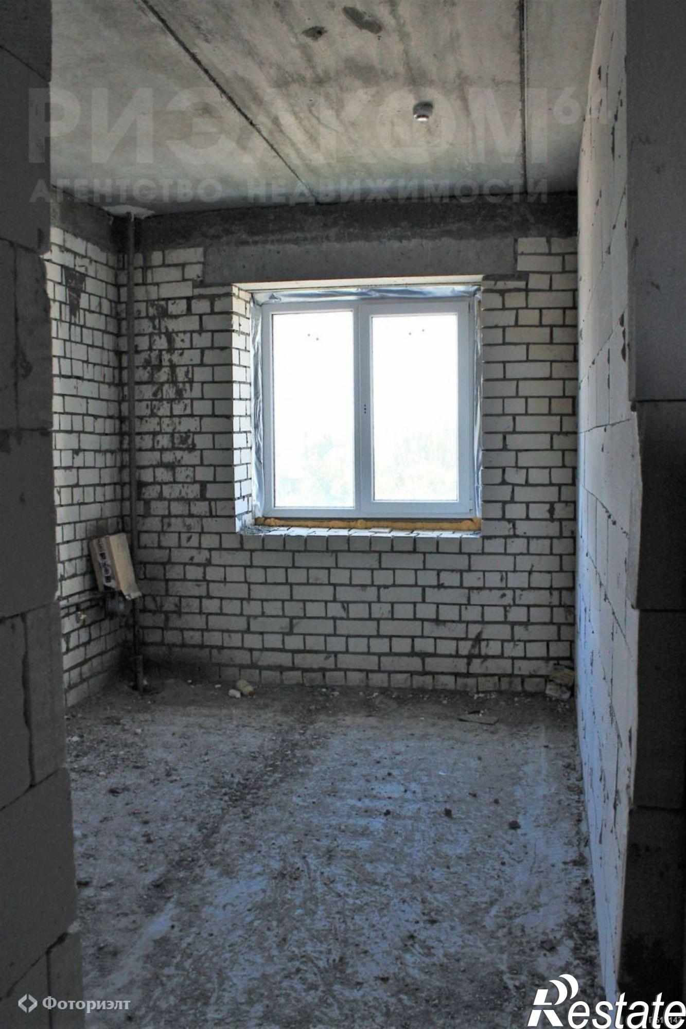 Купить квартиру за 1 650 000 рублей на Титова ул, 42