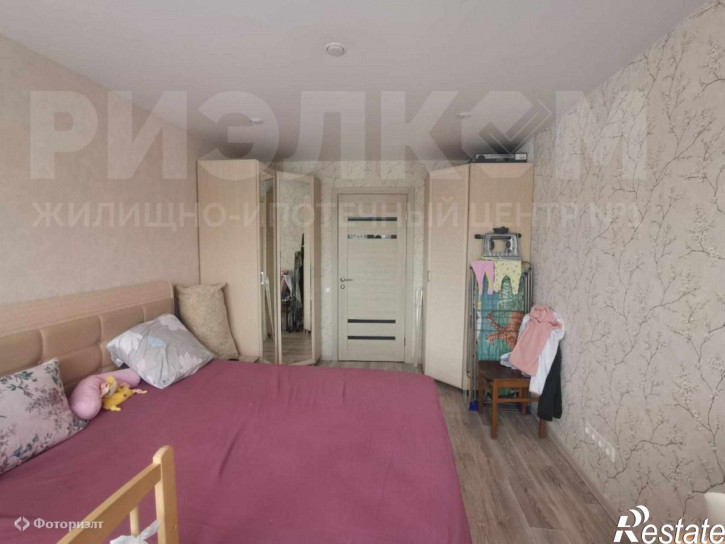 3-комн квартира Титова ул, 15