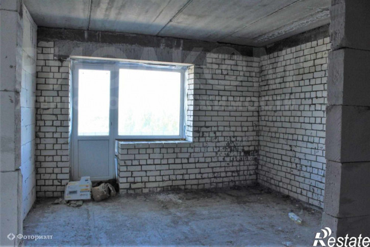 2-комн квартира Титова ул, 42