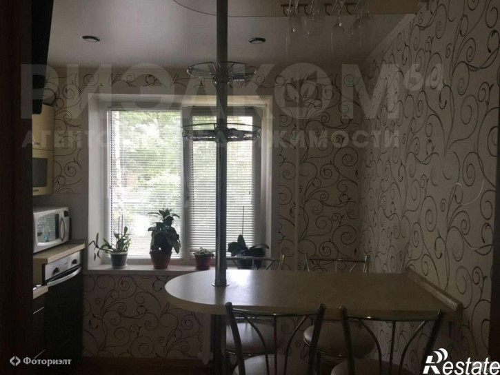 2-комн квартира Факел Социализма ул, 4А
