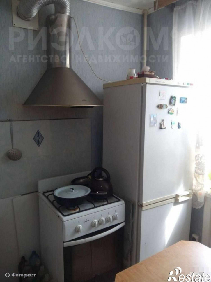 2-комн квартира Факел Социализма ул, 13