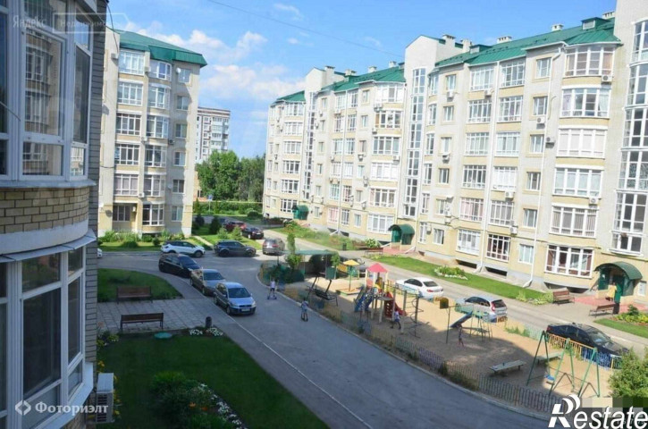 3-комн квартира 1 Мая ул, 77