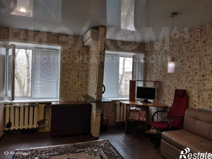 1-комн квартира Комарова ул, 146