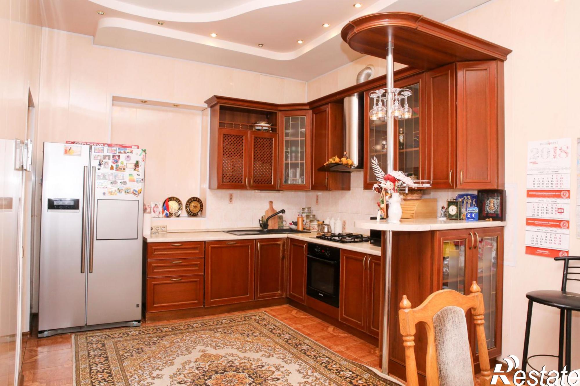 Купить дачу, дом, коттедж за 18 000 000 рублей на улица Кожевникова