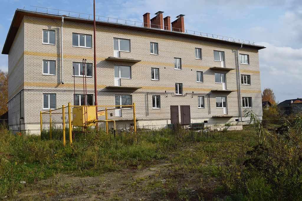 Дом по ул. Островского Дом по ул. Островского