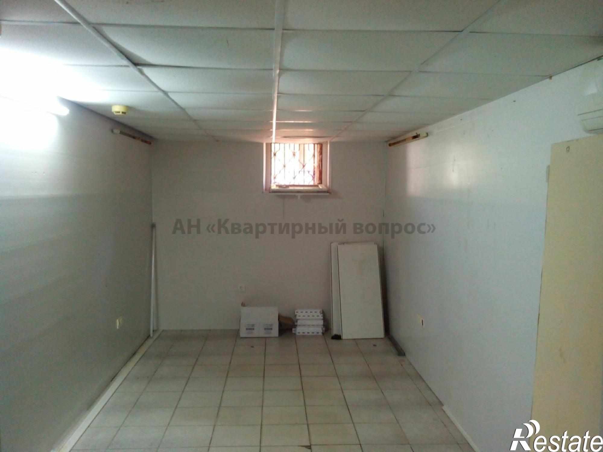 Купить торговое помещение за 2 300 000 рублей на Новороссийская ул, 259