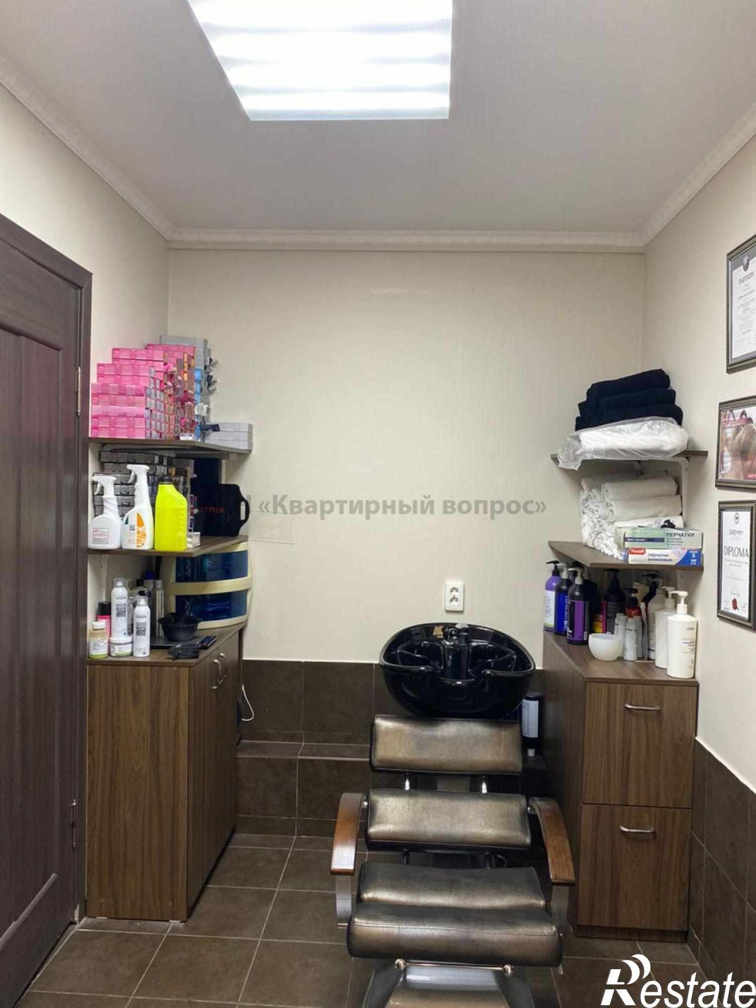 Купить торговое помещение за 4 150 000 рублей на Астраханская ул, 102 б