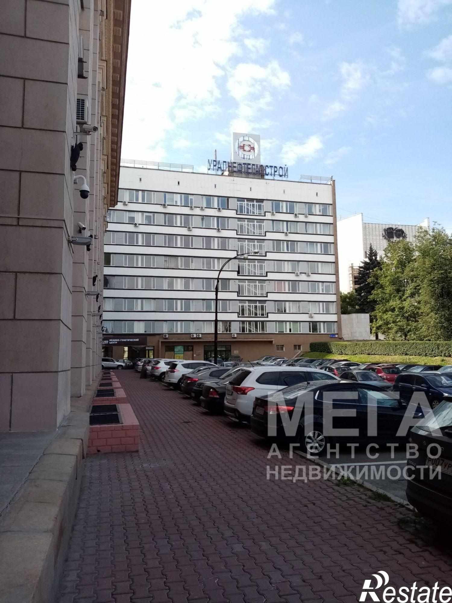 Сдать офис, помещение под офис за 30 000 рублей на Революции пл, 7