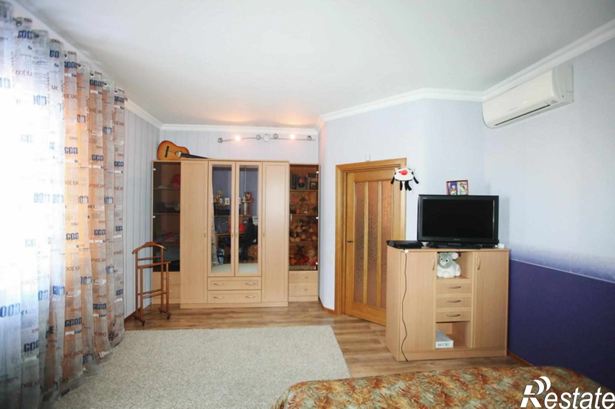 Купить дачу, дом, коттедж за 12 000 000 рублей на ул. Пришвина, д. 47
