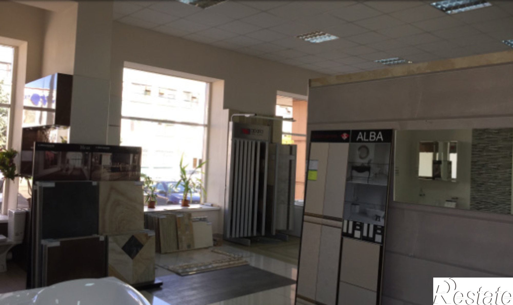Купить торговое помещение за 8 500 000 рублей на ул Новороссийская, 3