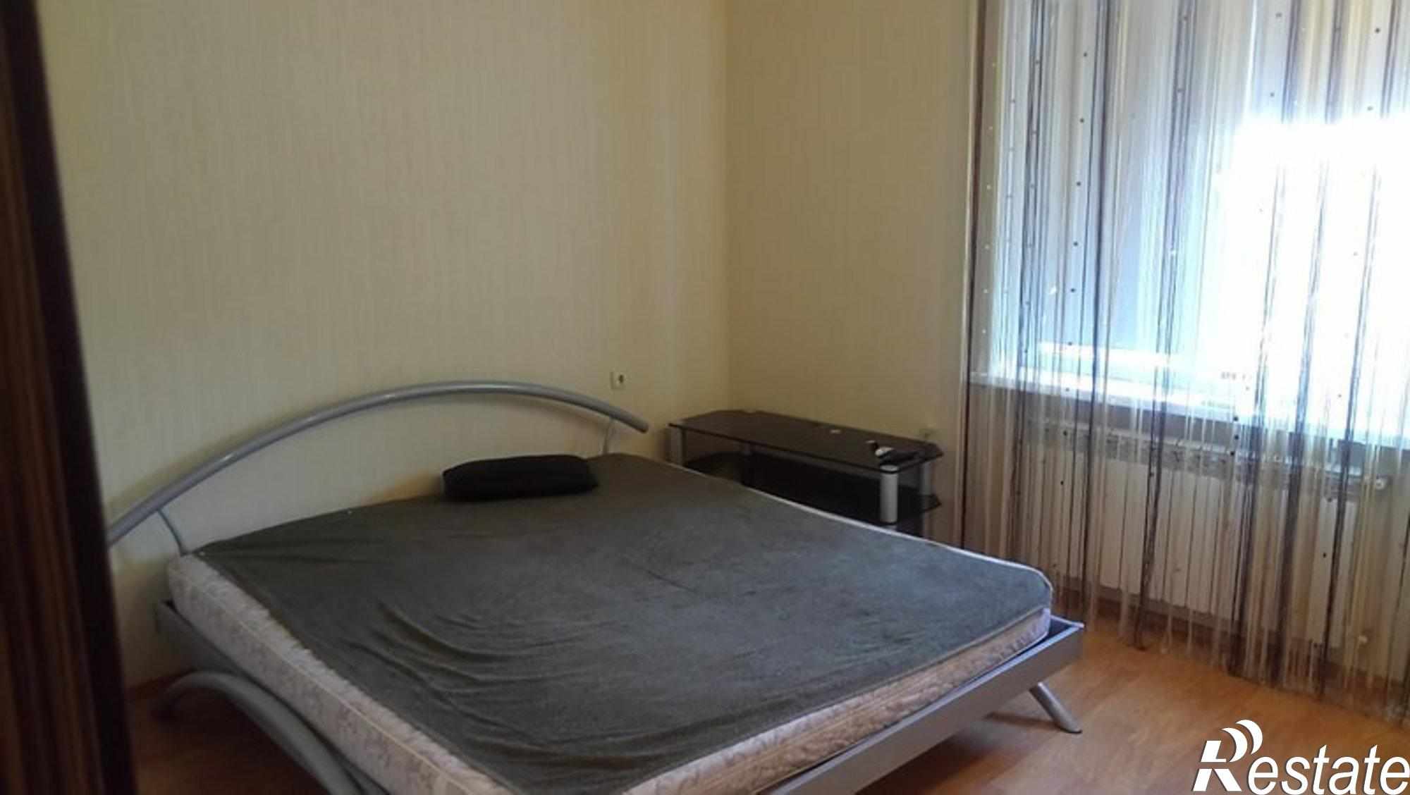 Сдать дачу, дом, коттедж за 20 000 рублей на 9-я просека 5-я линия, 43