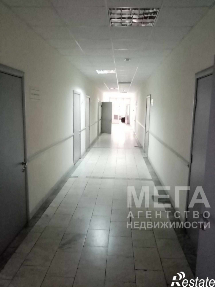 Офис Революции пл, 7