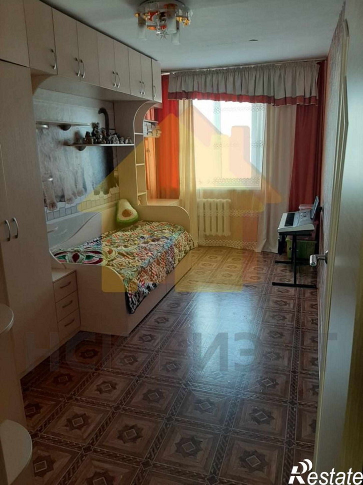 3-комн квартира микрорайон,24