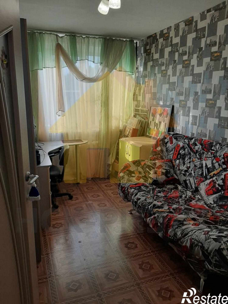 3-комн квартира микрорайон,24