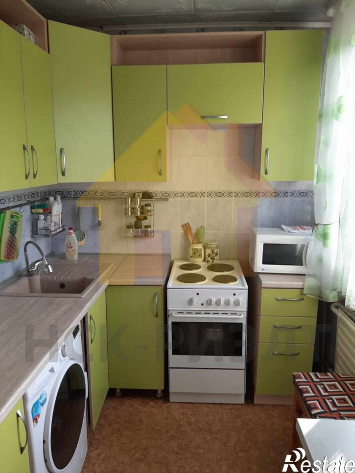 3-комн квартира микрорайон,24