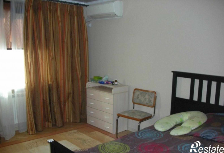 3-комн квартира Красных Партизан ул, 4/3