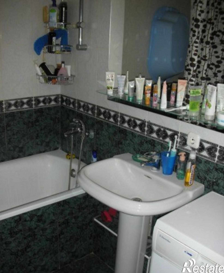 3-комн квартира Красных Партизан ул, 4/3