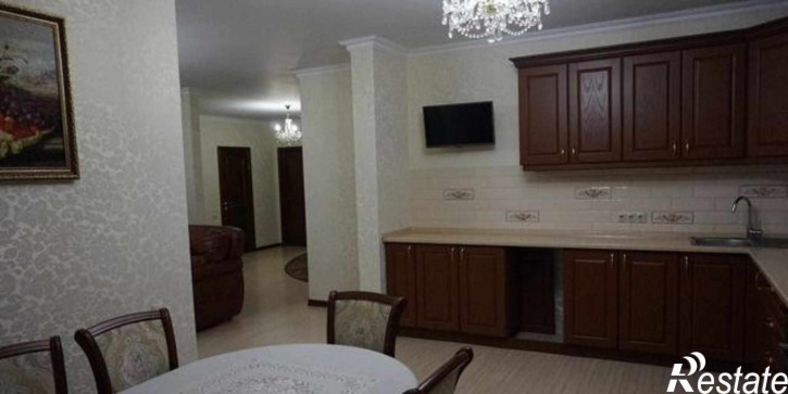 3-комн квартира Яна Полуяна ул, 51