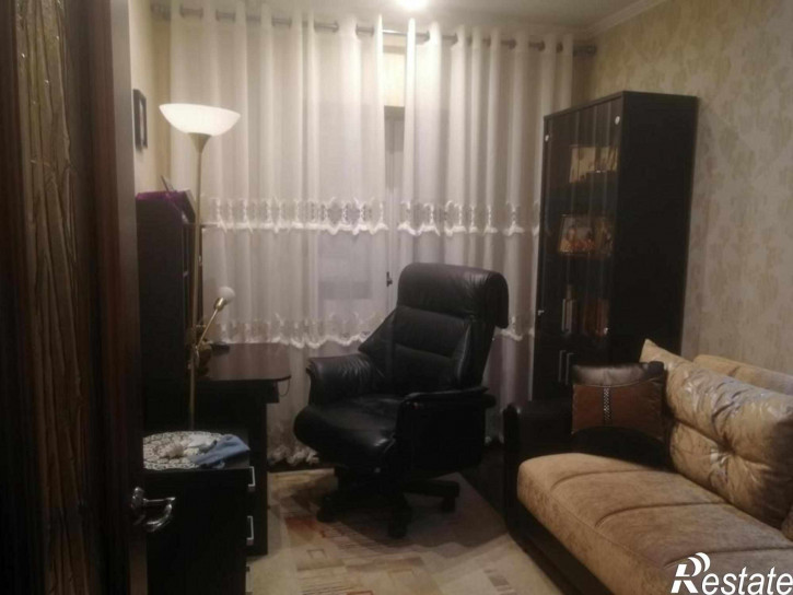 4-комн квартира Рашпилевская ул, 32
