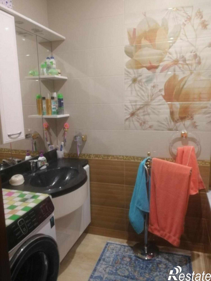 4-комн квартира Рашпилевская ул, 32