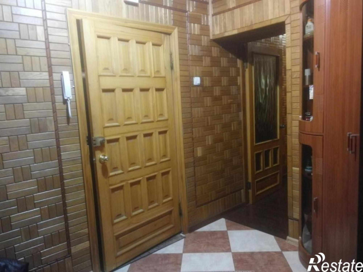 4-комн квартира Рашпилевская ул, 32