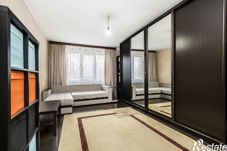 2-комн квартира улица Академика Лукьяненко, 32