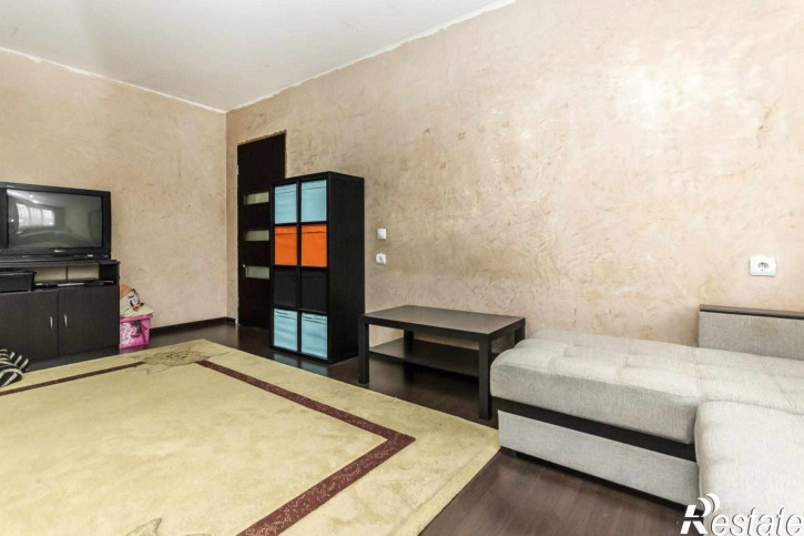 2-комн квартира улица Академика Лукьяненко, 32