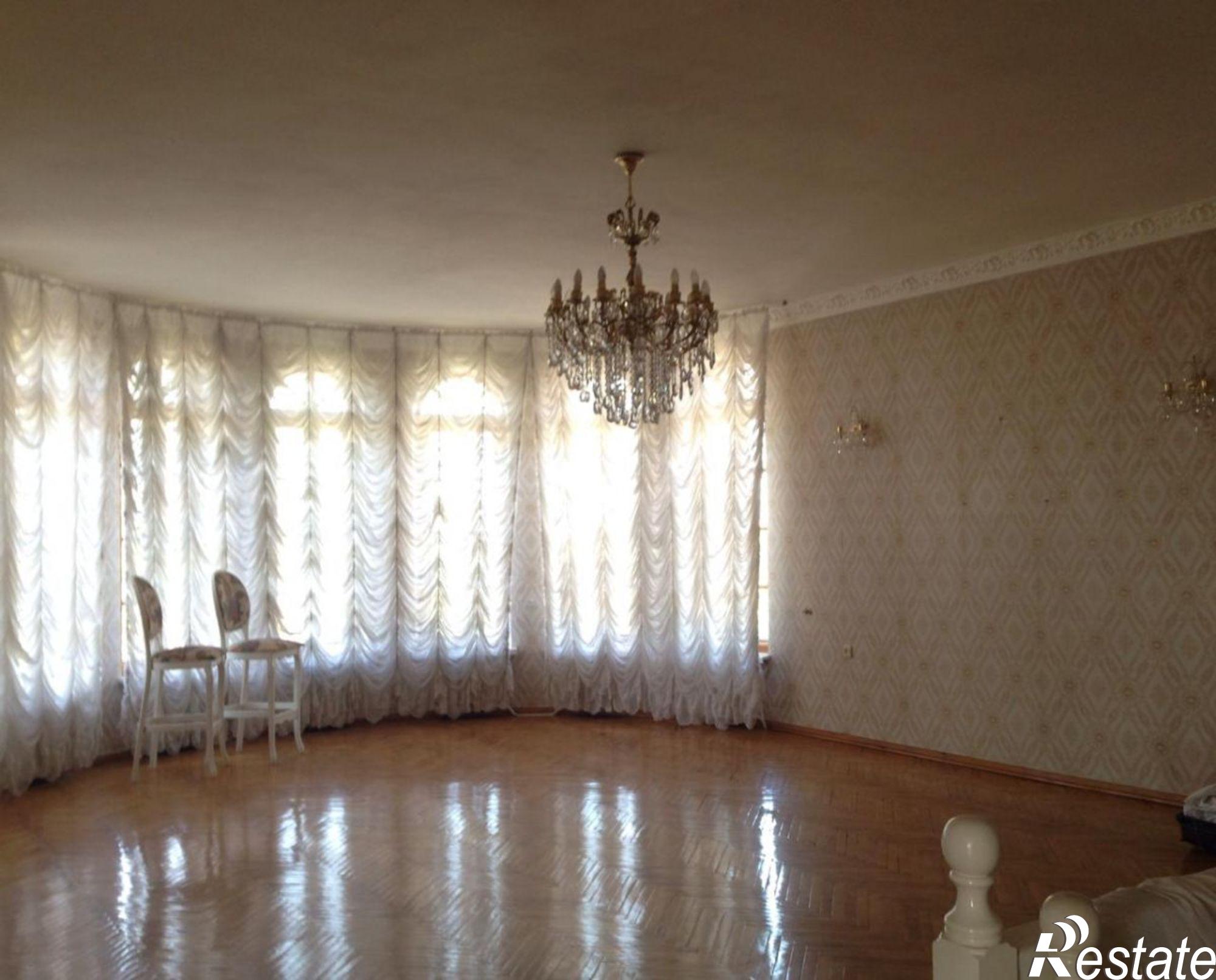 Купить дачу, дом, коттедж за 33 800 000 рублей на Гоголя пер, 18
